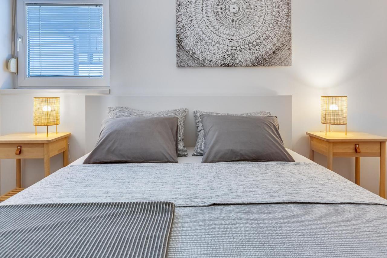 Apartments Juraj Petrčane Extérieur photo